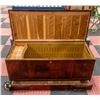 Image 1 : ANTIQUE CEDAR LINED CHEST WITH BOTTOM DRAWER