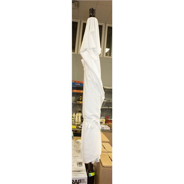 NEW  9' CALIFORNIA MARKET UMBRELLA OFF WHITE COLOR