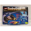 Image 1 : HOT WHEELS RACING TURBO TRAX + EXTRA CASE