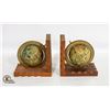 Image 1 : WORLD GLOBE BOOKENDS