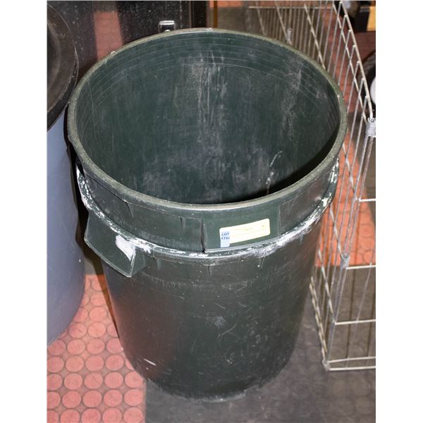 2 HANDLED GARDEN BUCKET CONTAINERS 18  HIGH