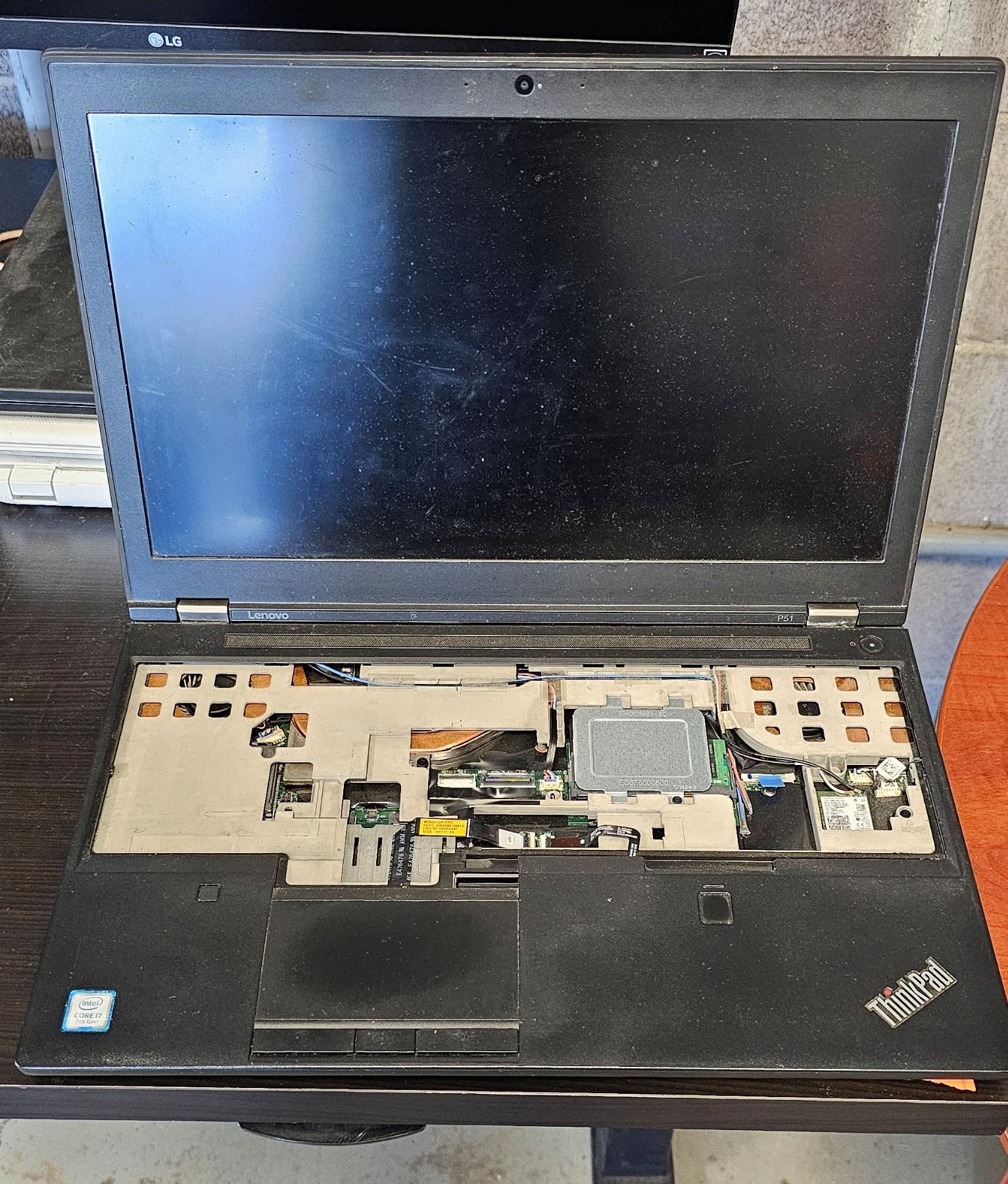 Thinkpad P51 Computer, No Keyboard (may not work)