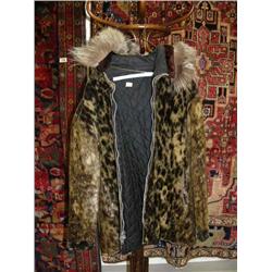 Fur coat badger approx. size XL with wolf and wolverine ruff (134)