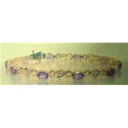 Amethyst and Diamond 14k yellow gold bracelet - amethyst, oval, faceted, approx. 5 carats, transpare