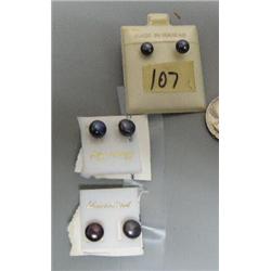 Group of 3 black freshwater pearl earrings (2)