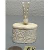 Image 3 : 3" ivory box with carved eagle top by Craig Niksik, 558f (2)