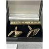 Image 2 : 2 Handsome Vintage Sets of Men's Jewelry in Original Cases