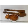 Image 1 : Wooden Spoon & Fork Wall Hangers - Wooden hardwood Pineapple Dish