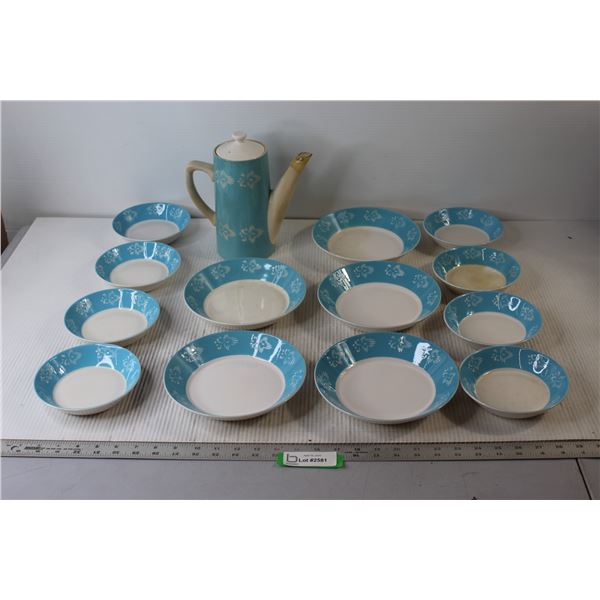 (14) Empress Ironstone Ware Moderne-Blue (8 Small Bowls, 5 Big Bowls, 1 Jug, etc.)