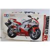 Image 8 : Tamiya Yamaha YZF-R1 Motorcycle Model Kit - 1/12, Parts are Sealed