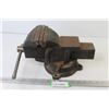 Image 1 : Vintage 5" Cast Swivel Bench Vise