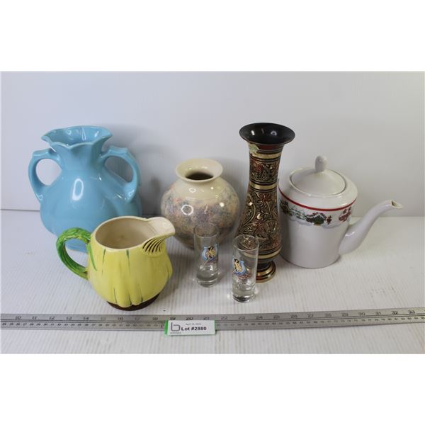 Christmas Tea Pot - Pitcher - Vases - Shot Glasses