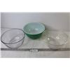 Image 1 : (2) Pyrex Mixing Bowls (1) Anchor