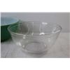 Image 2 : (2) Pyrex Mixing Bowls (1) Anchor