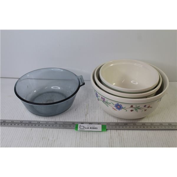 Set of 3 Oneida Mixing Bowls - Pyrex Mixing Bowl (hazed from use)