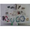 Image 1 : (16) Pieces of Costume Jewelry