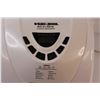 Image 2 : Black & Decker Bread Maker - Powers up