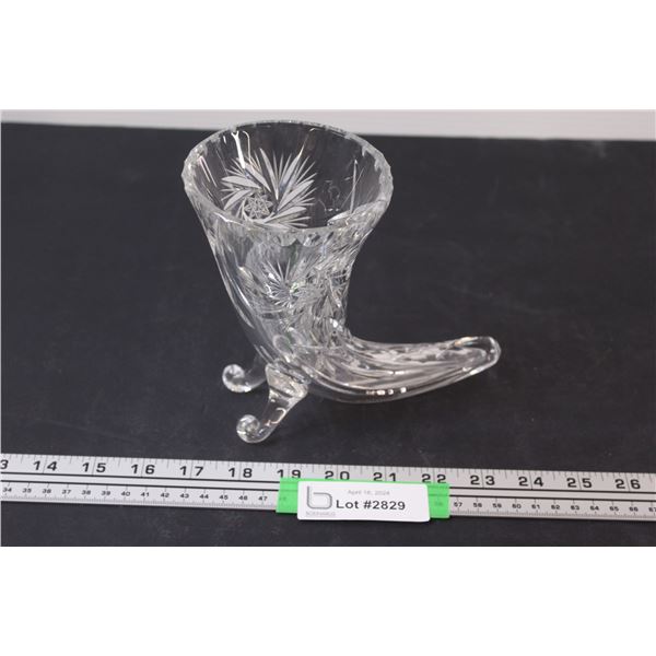 Cut Glass Footed Cornucopia pinwheel pattern - 6" x 6"