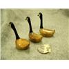 Image 4 : Lot of 3 whale bone and ivory Canadian geese 2" tall Aningayou (2)