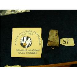 Extremely rare quartz with gold flecks banded with gold in shape of sluice box pendant - probably tu