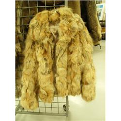 Large Lady's fox coat (28)