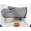 Image 1 : Oven Mitts