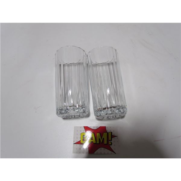 2 Glass cups