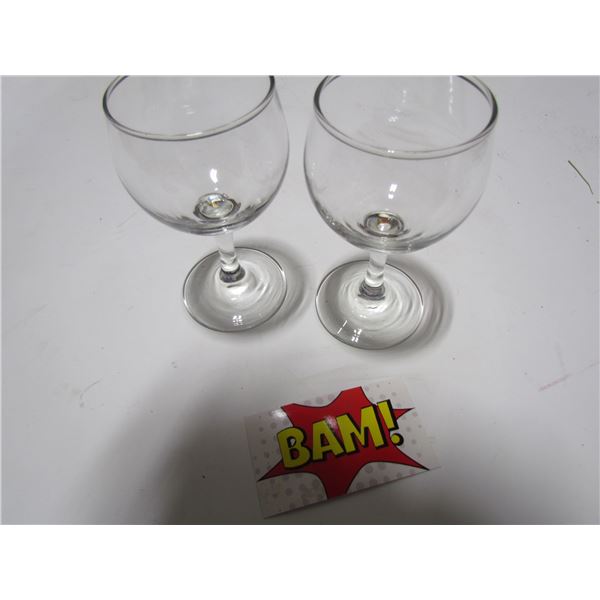 2 short stem wine glasses