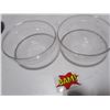 Image 1 : 2 Plastic bowls