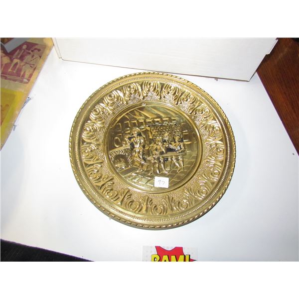 Round Brass Plate - Courting