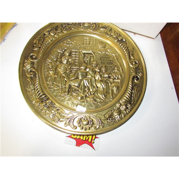 Round Brass Plate - Pub