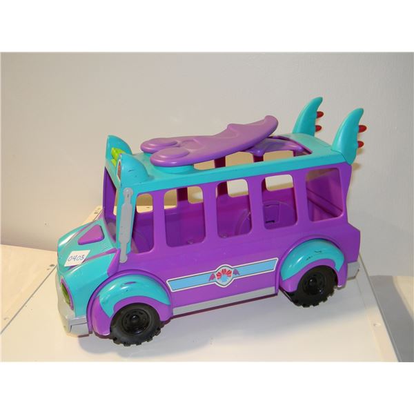 Super Monsters Bus