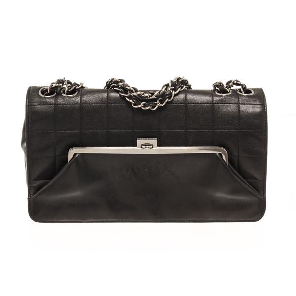 Chanel Black Leather Chocolate Bar Shoulder bag