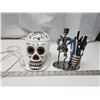 Image 1 : Dia Muertos, skull lamp - by Scentsy & Metal music man pencil holder