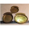 Image 1 : 3 brass change trays