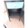 Image 4 : nightstand 32Tx20Lx15" depth