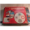 Image 7 : Vintage give a show projector, spirograph