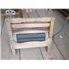 Image 4 : antique wash tub wringer