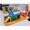 Image 2 : 3 Vintage Fisher Price playsets