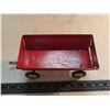 Image 2 : vintage ERTL tin wagon