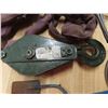 Image 2 : snatch block, hoe, strap, pulley