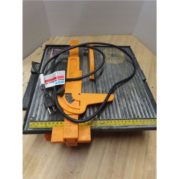 Plaspugs wet tile saw