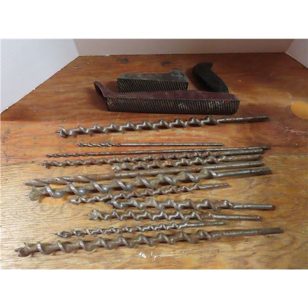 hand planer and 12 drill bits