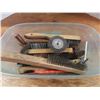 Image 1 : bucket of wire brushes