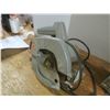 Image 2 : Black and Decker circular saw and Craftsman sander