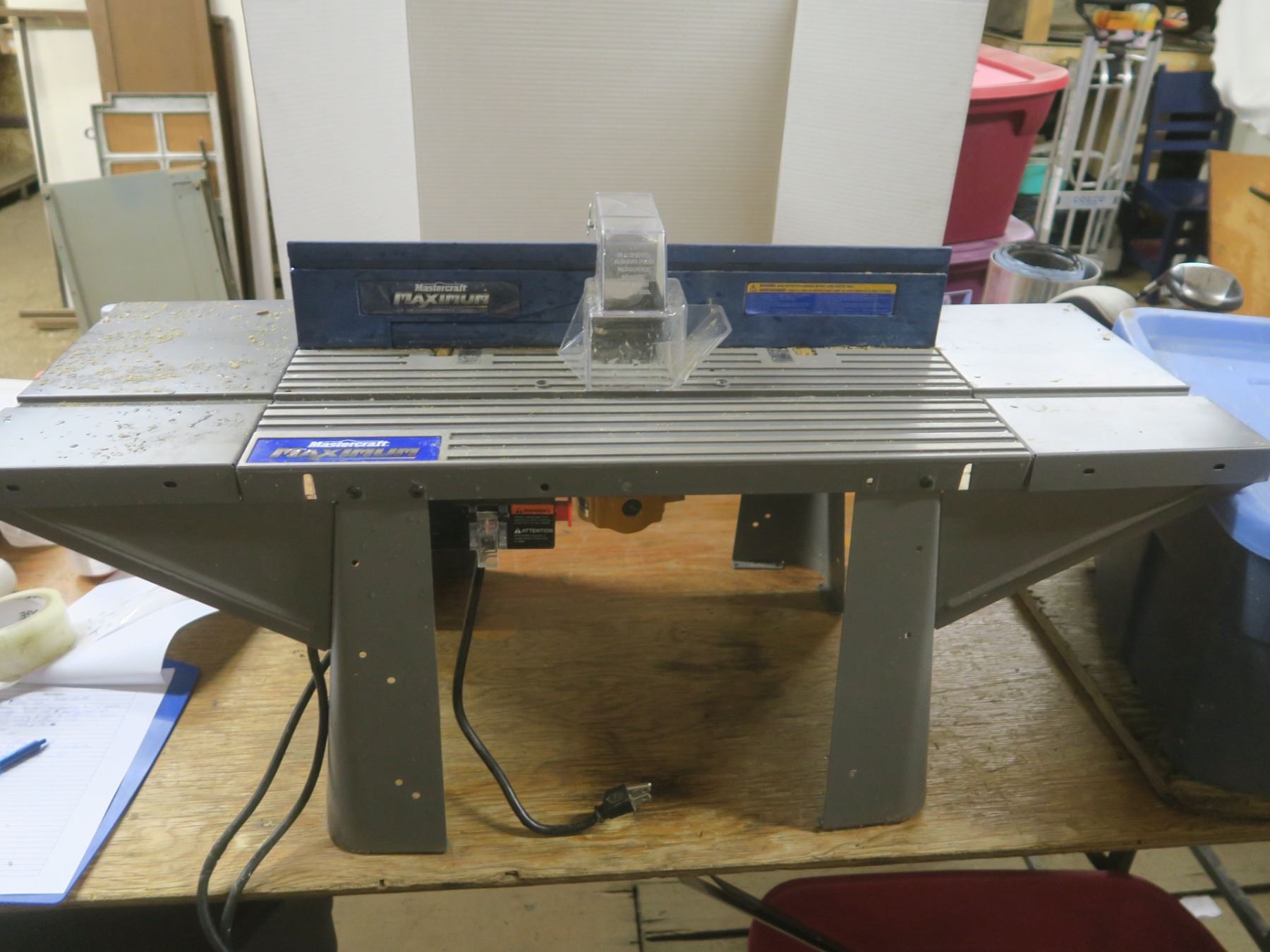 Mastercraft router table with Black & Decker router Schmalz Auctions