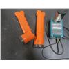 Image 3 : 2 Makita flashlights with battery charger