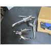 Image 2 : 2 gear pullers & Crimp tool