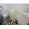 Image 3 : Wine making supplies