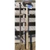 Image 1 : sledge hammer and rebar stake